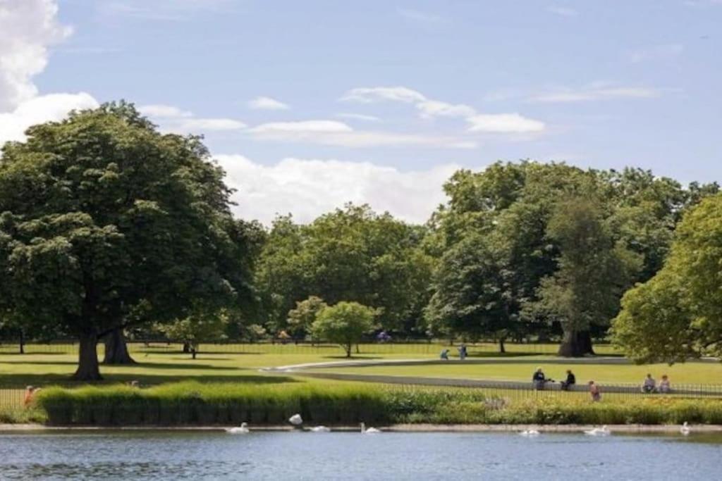 Stunning Hyde Park Apartment ลอนดอน ภายนอก รูปภาพ