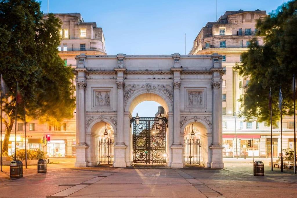 Stunning Hyde Park Apartment ลอนดอน ภายนอก รูปภาพ